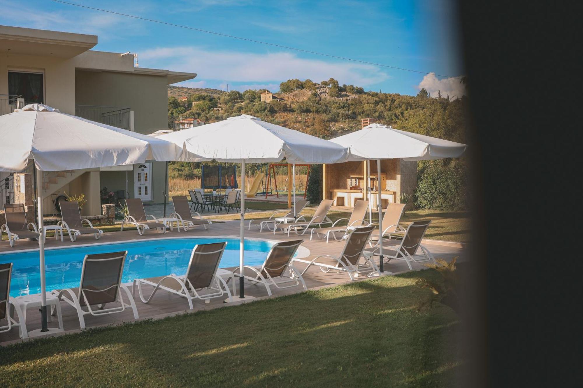 Aparthotel Tsanis Estate Parga Exterior foto